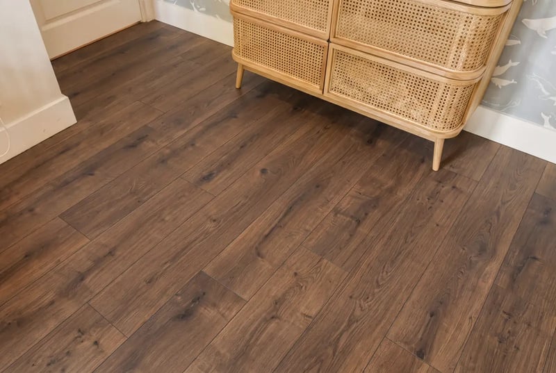 Laminaat 8mm plank large - Breda