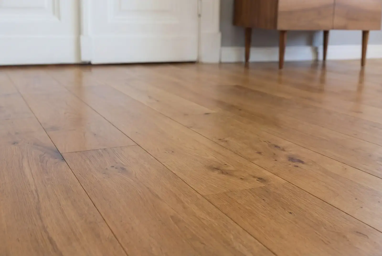 Lamelparket eiken plank - Sistan Noestarm Midden Bruin