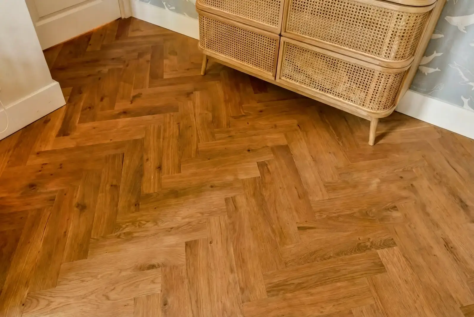 Lamelparket eiken visgraat - Okavango Noestarm Geborsteld English Color