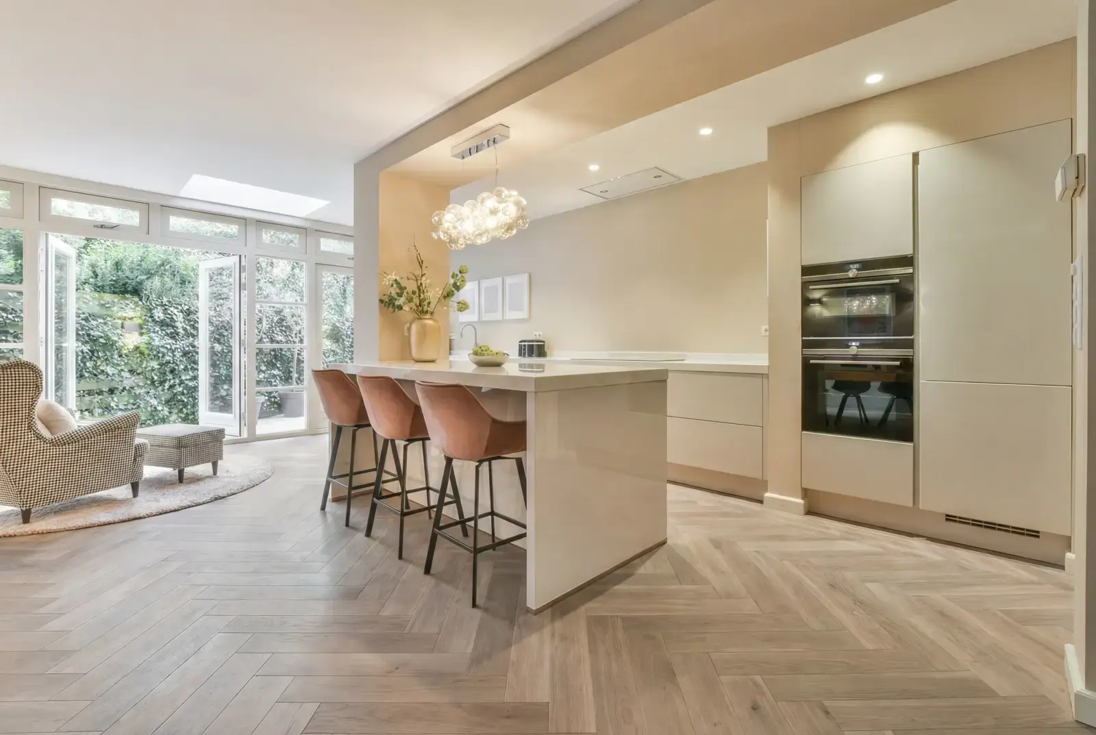 Lamelparket eiken visgraat - Okavango Noestarm Geborsteld Greywash