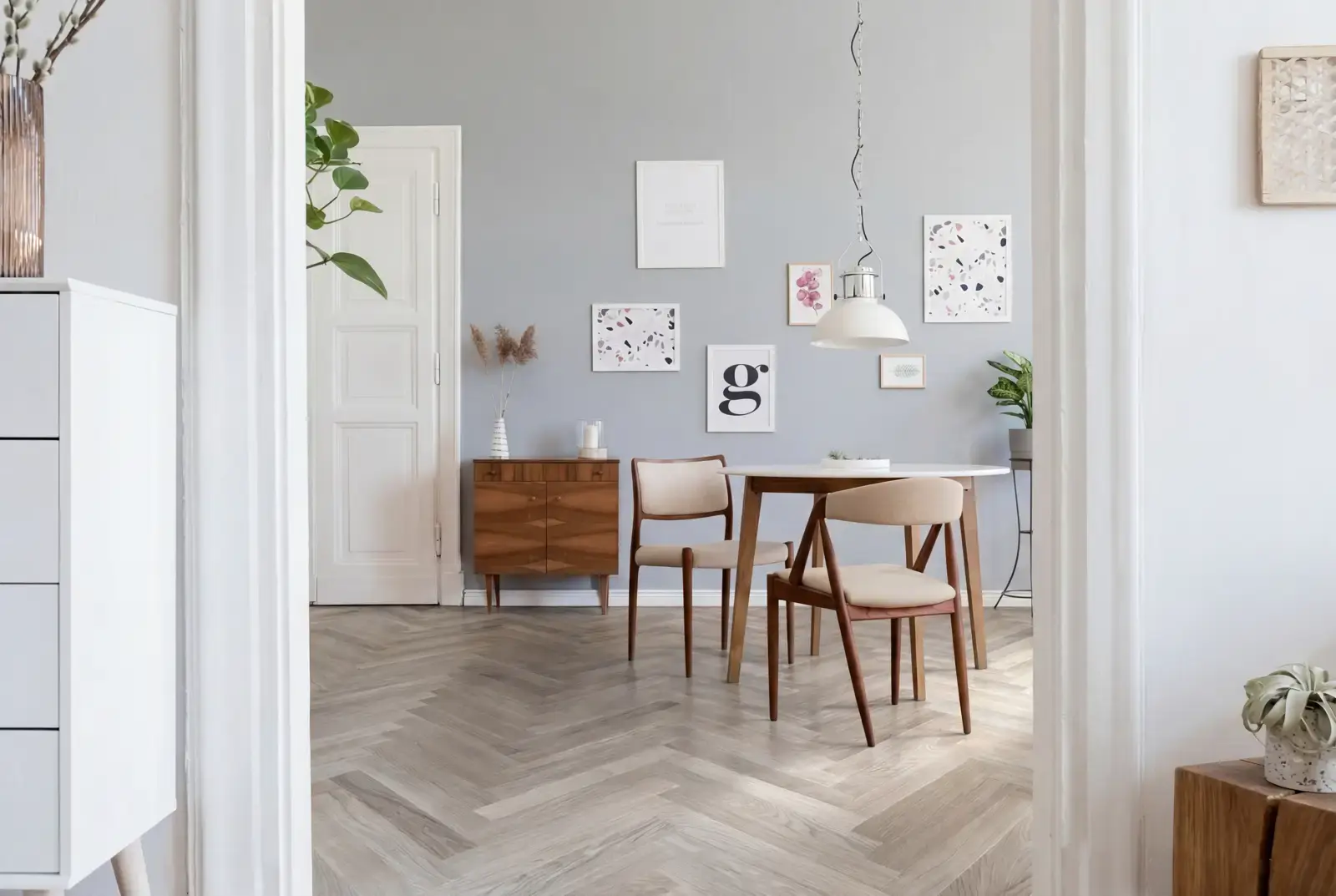 Lamelparket eiken visgraat - Okavango Noestarm Geborsteld Greywash