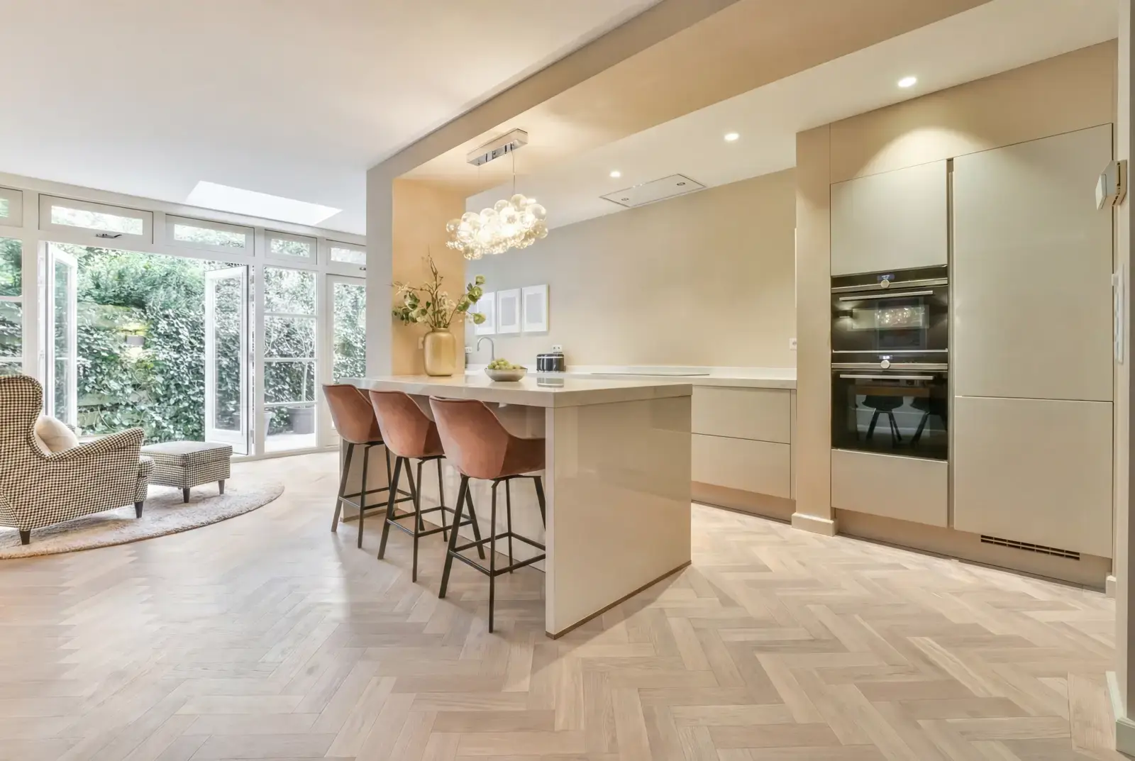 Lamelparket eiken visgraat - Okavango Noestarm Geborsteld Krijtwit