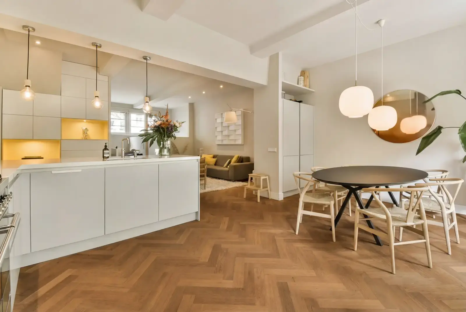 Lamelparket eiken visgraat - Okavango Noestarm Geborsteld Midden Bruin