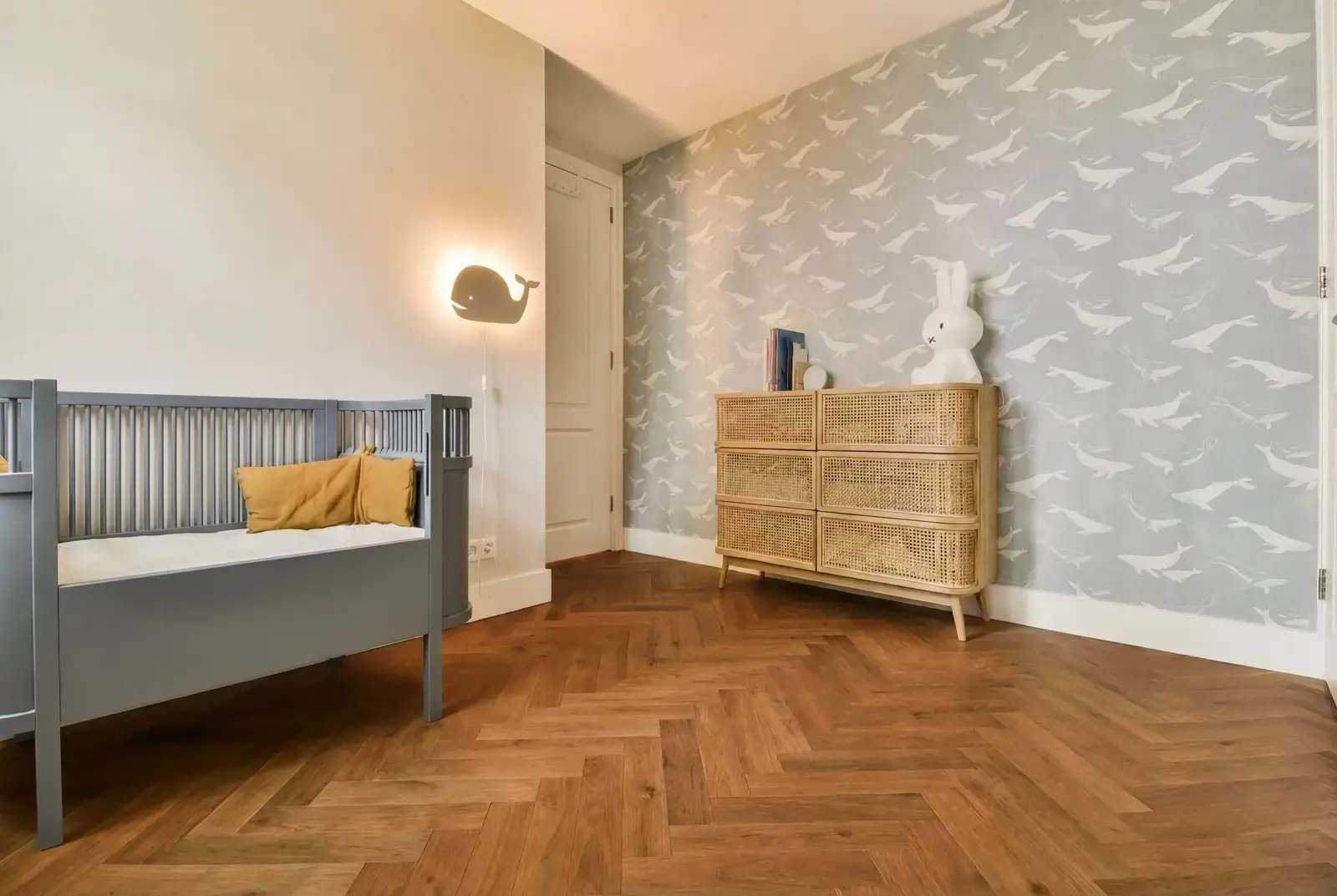 Lamelparket eiken visgraat - Okavango Noestarm Geborsteld Midden Bruin