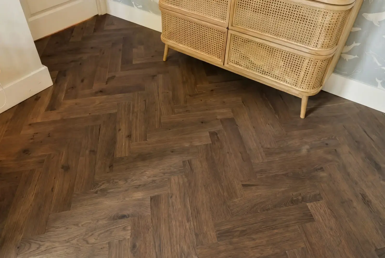 Lamelparket eiken visgraat - Okavango Noestarm Geborsteld Zwart