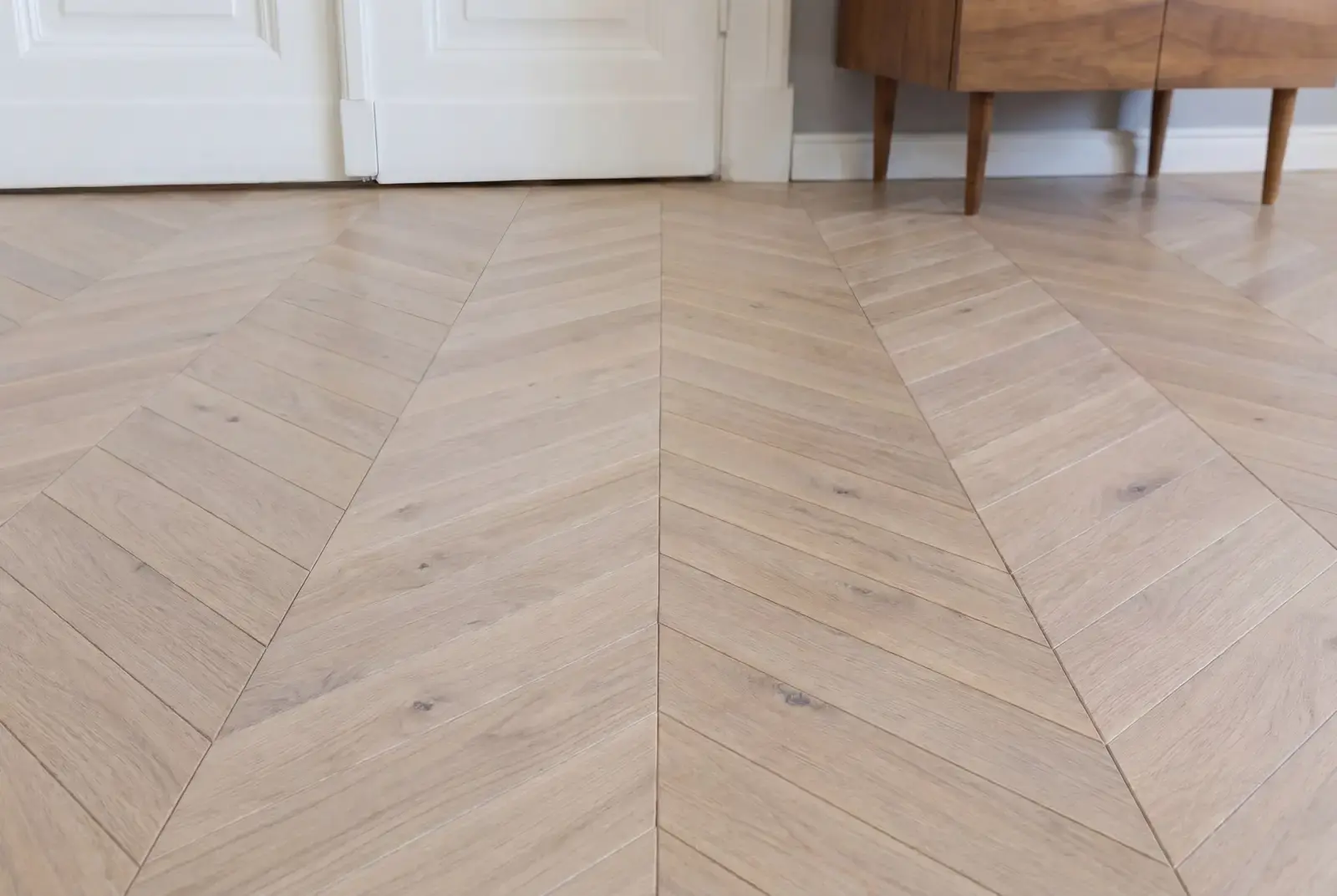 Multiplank eiken Hongaarse Punt - Orkney Noestarm Whitewash